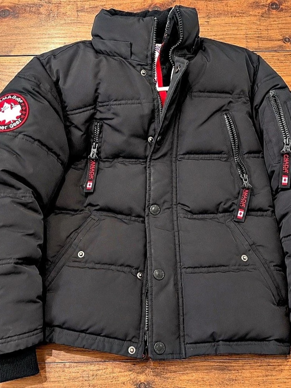 Canada Weather Gear Black Puffer Jacket Size Small Around youth 8